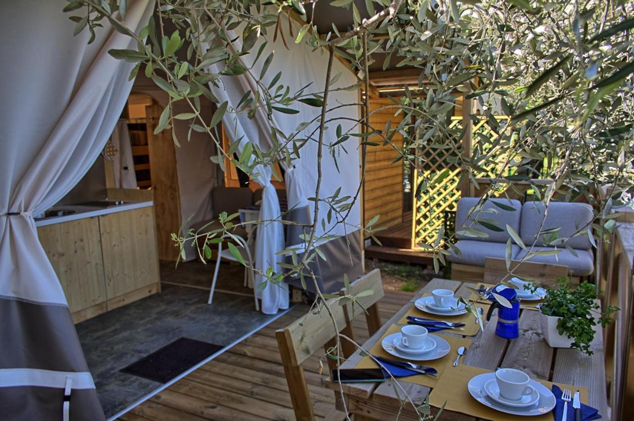 Monja Camping Village برنزوني سول جاردا المظهر الخارجي الصورة